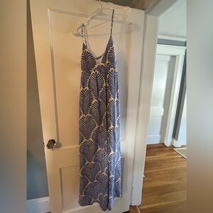 MT Blue and White Leaf Pattern Maxi Dress